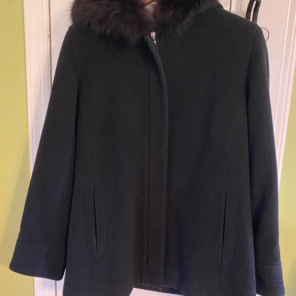 Elegant Black Fur-Trimmed Women's Coat